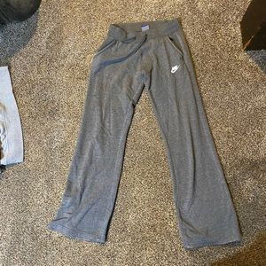 xs nike fleece wide leg sweatpants